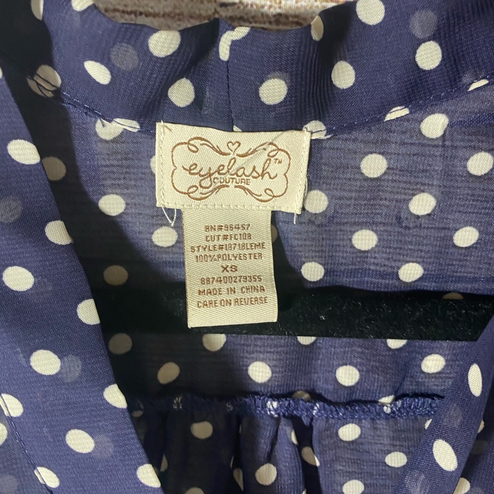 Blouse - Picture 2 of 3